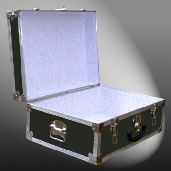 11-084 RE OLIVE 24 Storage Trunk Case with Alloy Trim