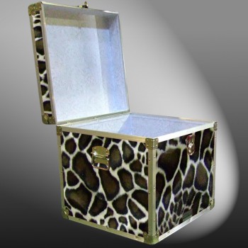20-189 GE FAUX GIRAFFE Cube Storage Trunk with Alloy Trim
