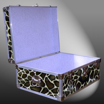 10-181 GE FAUX GIRAFFE 27 Cabin Storage Trunk with Alloy Trim