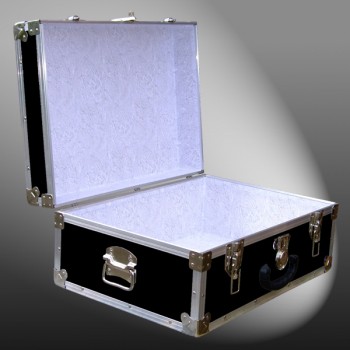 11-088 RE BLACK 24 Storage Trunk Case with Alloy Trim