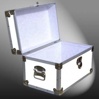 12-097 WLE WHITE LEATHERETTE Tuck Box Storage Trunk with Alloy Trim