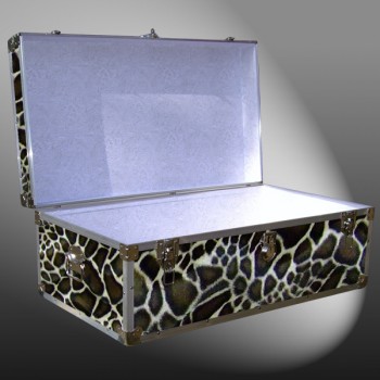 06-189 GE FAUX GIRAFFE 36 Cabin Storage Trunk with Alloy Trim